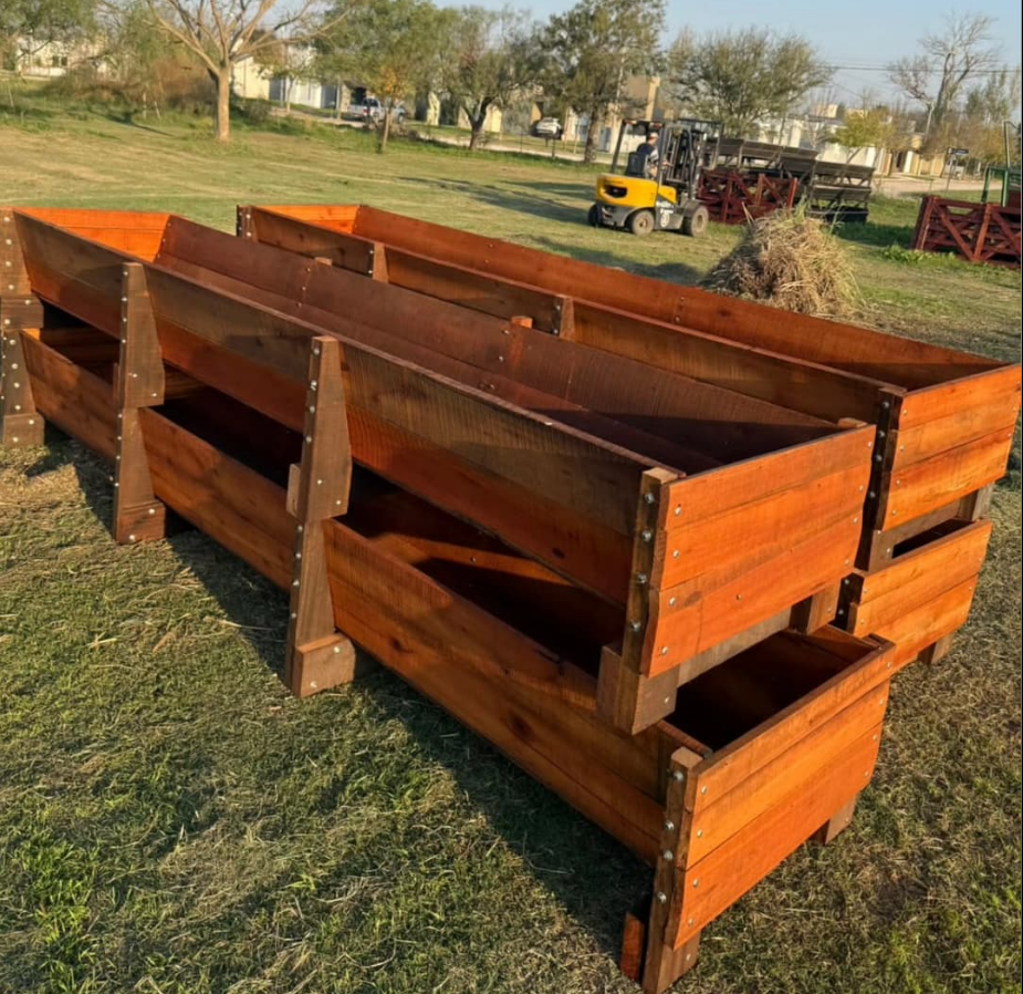 Comederos y estructuras - JL Maderas